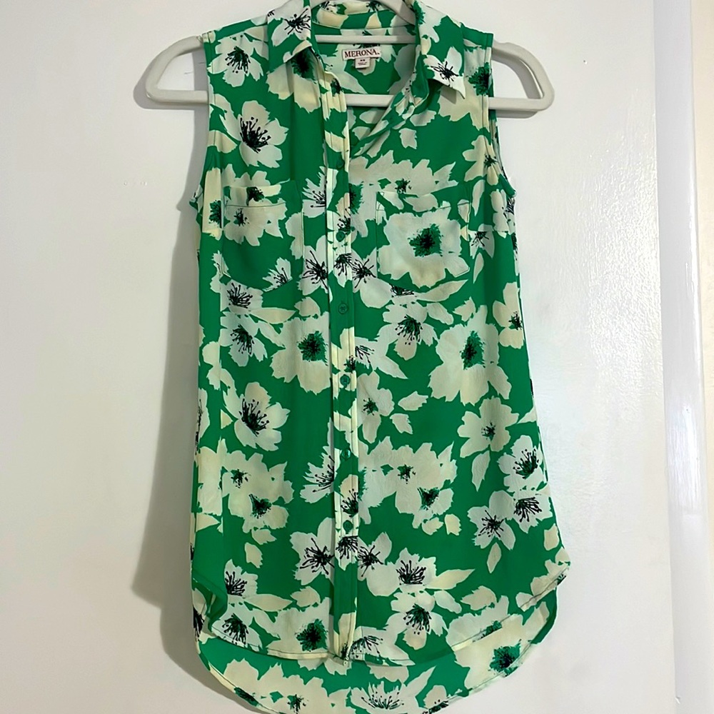 Merona size XS sleeveless work blouse